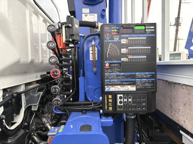 三菱ふそうキャンタークレーン4段小型（2t・3t）[写真19]