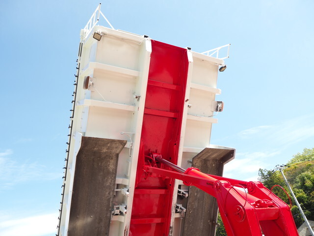 三菱ふそうスーパーグレート深ダンプ（土砂禁ダンプ）大型（10t）[写真17]