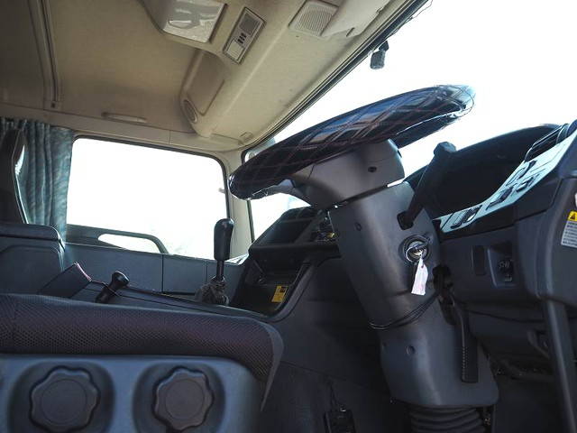 三菱ふそうスーパーグレート深ダンプ（土砂禁ダンプ）大型（10t）[写真34]