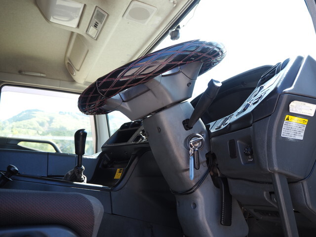 三菱ふそうスーパーグレート深ダンプ（土砂禁ダンプ）大型（10t）[写真34]