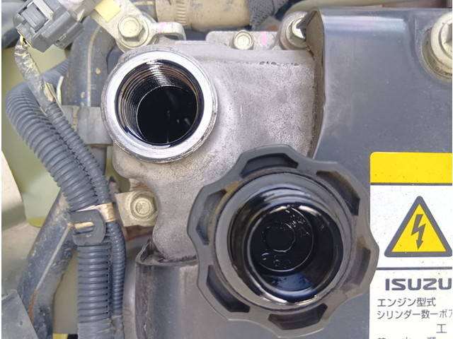 いすゞフォワード深ダンプ（土砂禁ダンプ）中型（4t）[写真13]