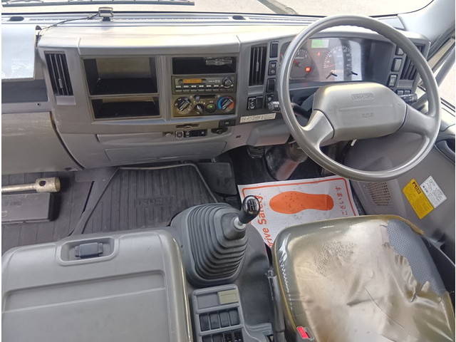 いすゞフォワード深ダンプ（土砂禁ダンプ）中型（4t）[写真24]