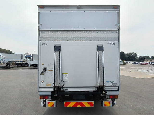 日野デュトロアルミバン小型（2t・3t）[写真05]