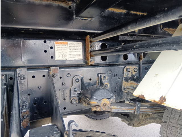 いすゞフォワードダンプ中型（4t）[写真17]