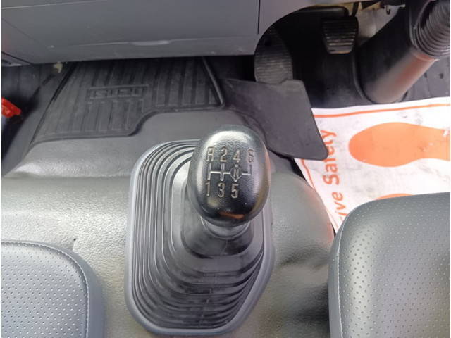 いすゞフォワードダンプ中型（4t）[写真25]