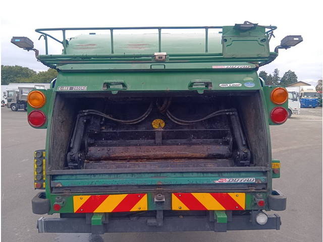 日野デュトロパッカー車（塵芥車）小型（2t・3t）[写真08]