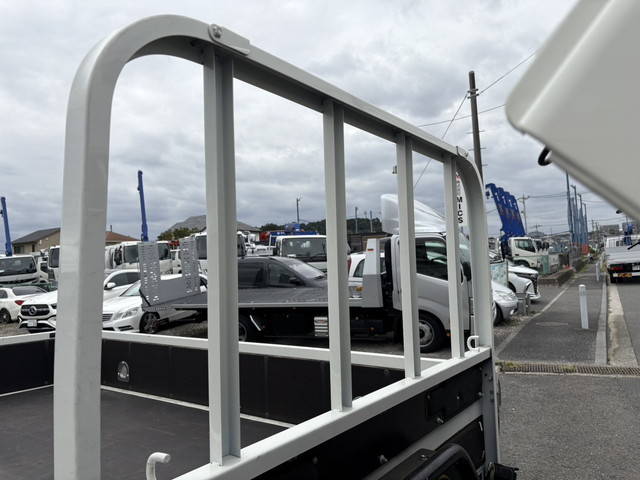 日野デュトロ平ボディ小型（2t・3t）[写真14]