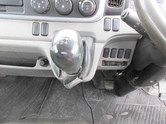 三菱ふそうキャンターダンプ小型（2t・3t）[写真11]