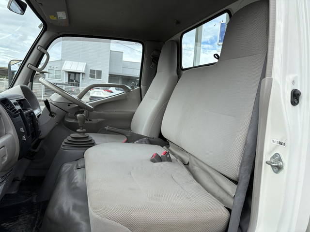 トヨタダイナ平ボディ小型（2t・3t）[写真09]