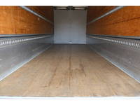 いすゞフォワードアルミウイング中型（4t）[写真12]