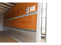 いすゞフォワードアルミウイング中型（4t）[写真13]