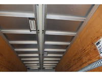 いすゞフォワードアルミウイング中型（4t）[写真15]