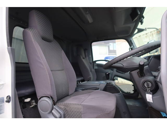 いすゞフォワードアルミウイング中型（4t）[写真31]