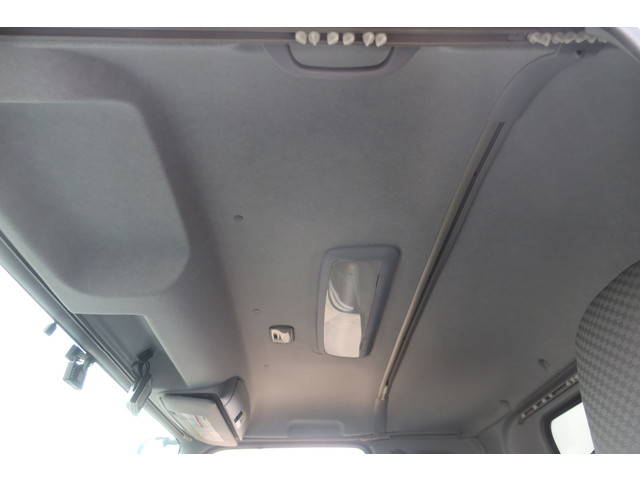 いすゞフォワードアルミウイング中型（4t）[写真40]