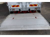 いすゞフォワードアルミウイング中型（4t）[写真08]