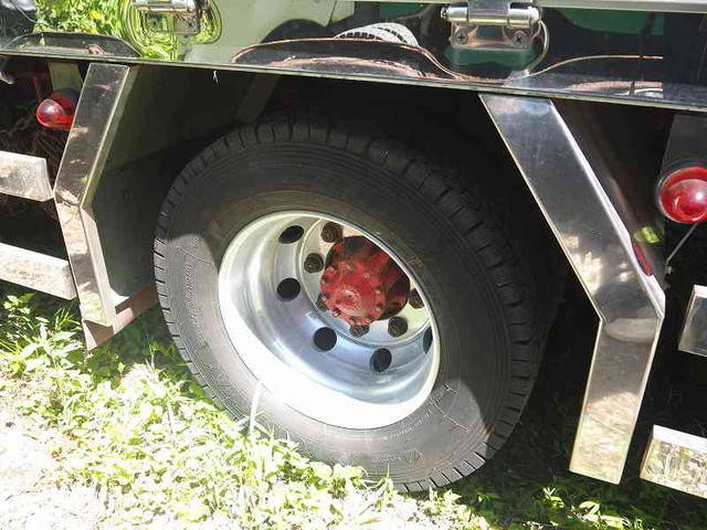 三菱ふそうファイタークレーン5段増トン（6t・8t）[写真24]