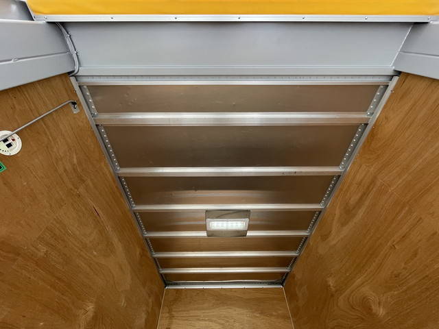 トヨタダイナアルミバン小型（2t・3t）[写真24]