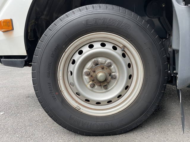 トヨタダイナアルミバン小型（2t・3t）[写真32]