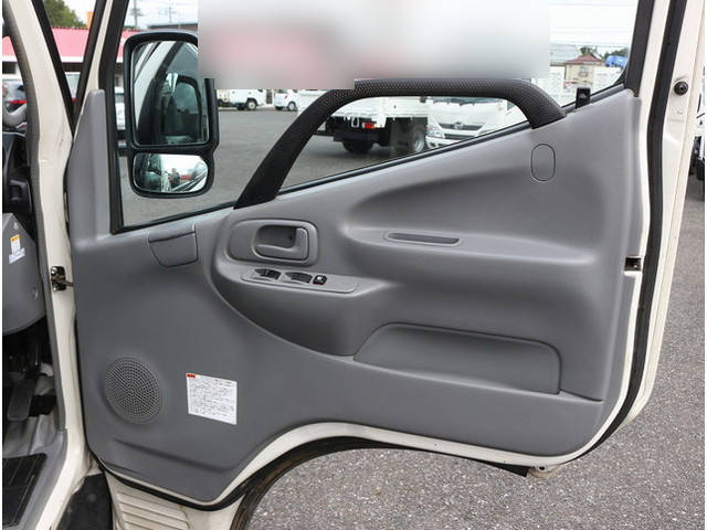 日野デュトロ平ボディ小型（2t・3t）[写真32]