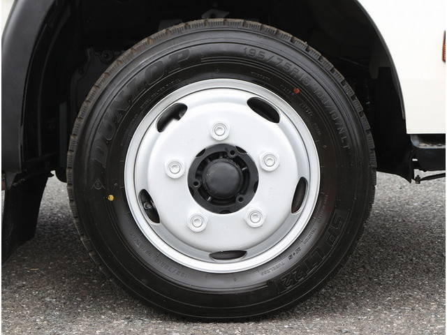 日野デュトロ平ボディ小型（2t・3t）[写真35]