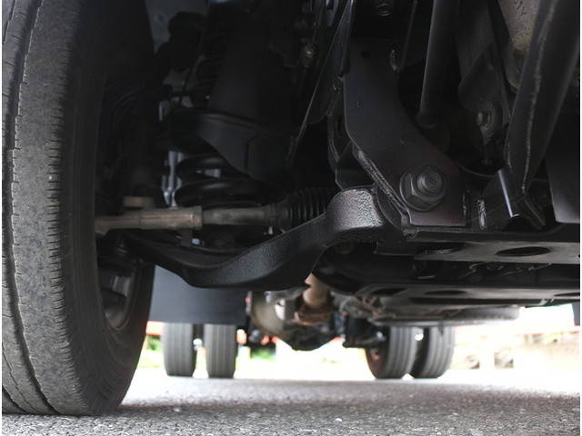 いすゞエルフ平ボディ小型（2t・3t）[写真10]