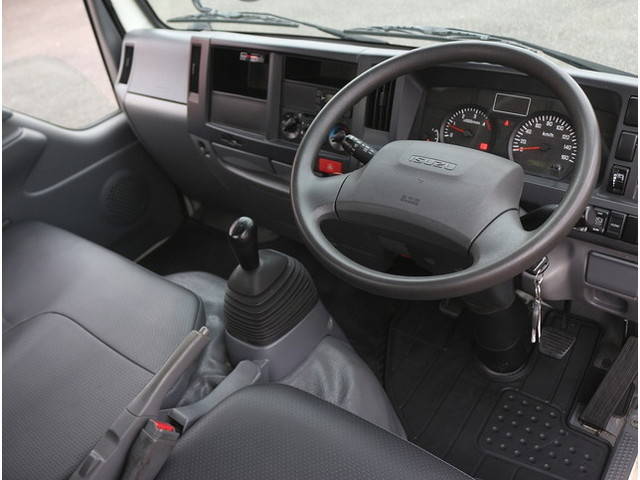 いすゞエルフ平ボディ小型（2t・3t）[写真19]