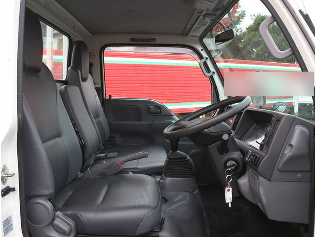 いすゞエルフ平ボディ小型（2t・3t）[写真20]