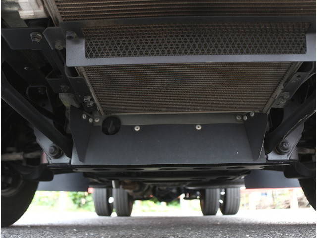 いすゞエルフ平ボディ小型（2t・3t）[写真09]