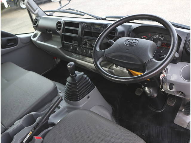 トヨタその他の車種平ボディ小型（2t・3t）[写真21]