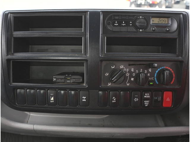 トヨタその他の車種平ボディ小型（2t・3t）[写真28]