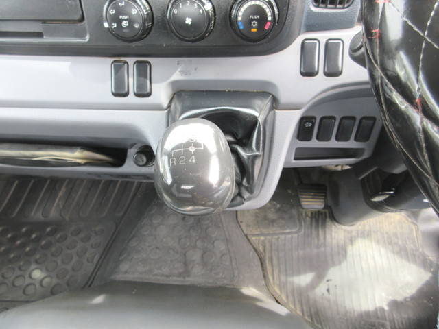 三菱ふそうキャンターダンプ小型（2t・3t）[写真14]