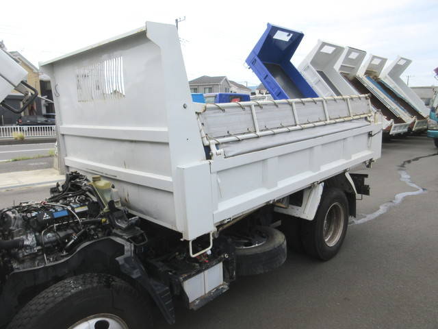 三菱ふそうキャンターダンプ小型（2t・3t）[写真22]