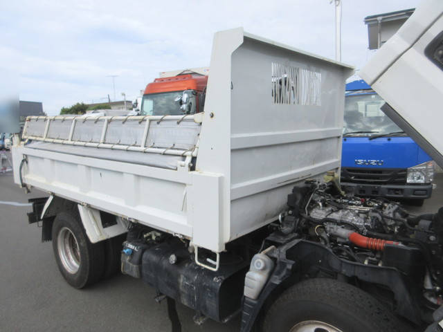 三菱ふそうキャンターダンプ小型（2t・3t）[写真23]