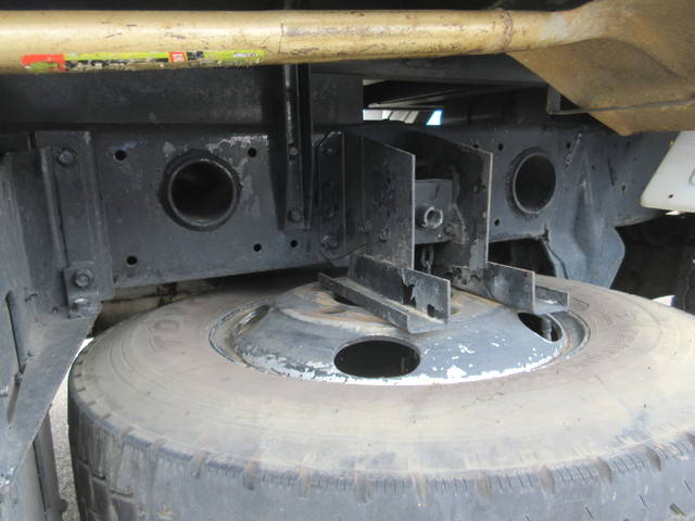 三菱ふそうキャンターダンプ小型（2t・3t）[写真09]