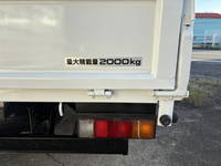 三菱ふそうキャンター平ボディ小型（2t・3t）[写真13]