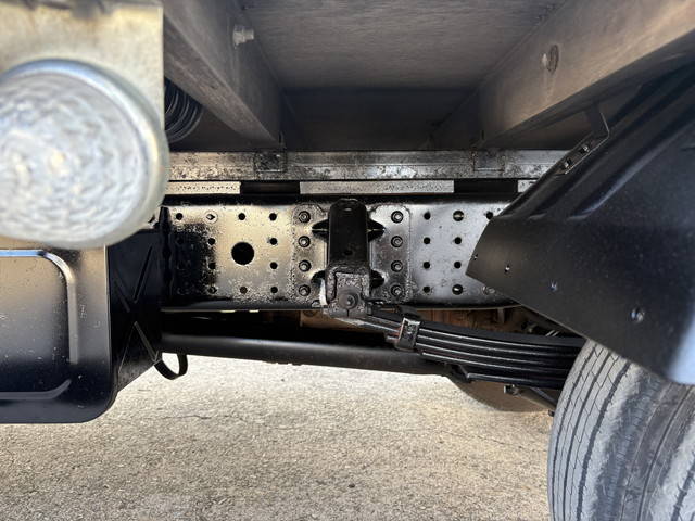 三菱ふそうキャンター平ボディ小型（2t・3t）[写真22]