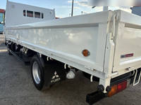 三菱ふそうキャンター平ボディ小型（2t・3t）[写真02]