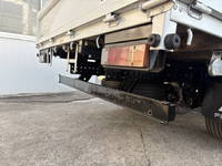 三菱ふそうキャンター平ボディ小型（2t・3t）[写真10]