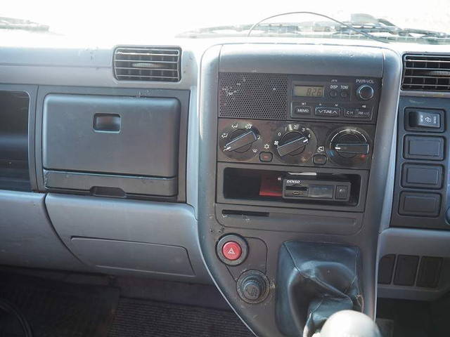 三菱ふそうキャンタークレーン4段小型（2t・3t）[写真35]