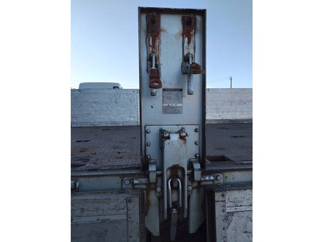 UDトラックスその他の車種平ボディ大型（10t）[写真11]