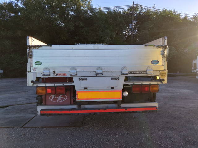 UDトラックスその他の車種平ボディ大型（10t）[写真04]