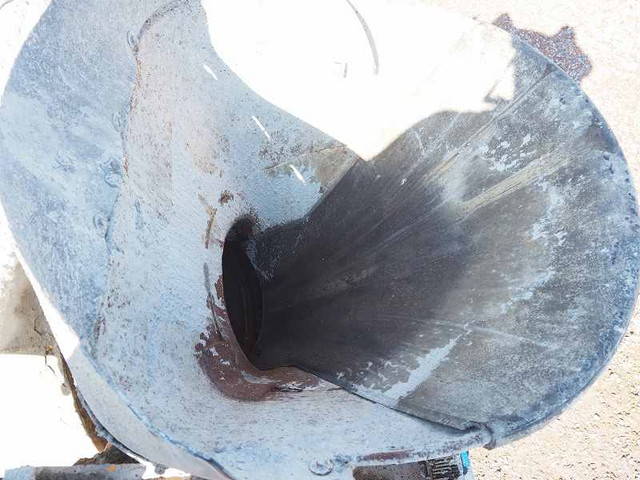 いすゞフォワードミキサー車（コンクリートミキサー）中型（4t）[写真23]