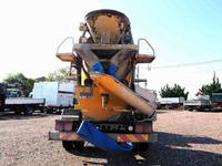 いすゞフォワードミキサー車（コンクリートミキサー）中型（4t）[写真07]