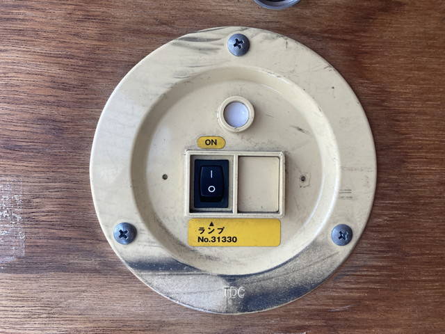 いすゞエルフアルミバン小型（2t・3t）[写真16]