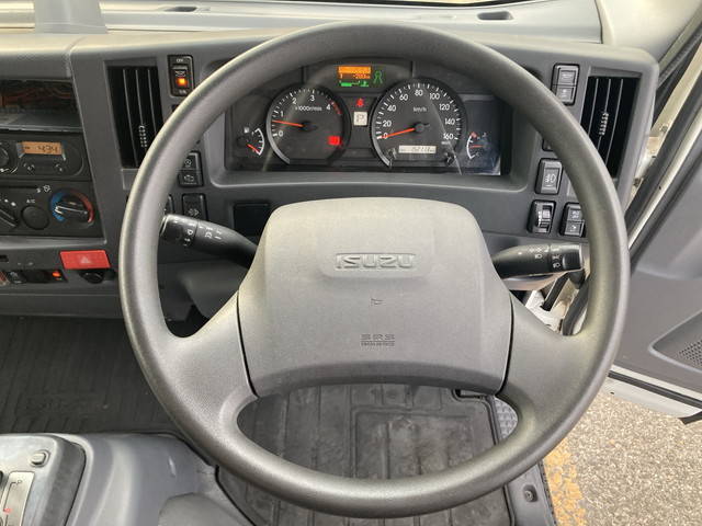 いすゞエルフアルミバン小型（2t・3t）[写真35]