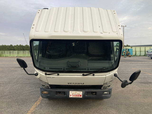 いすゞエルフアルミバン小型（2t・3t）[写真09]