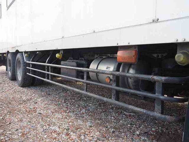 三菱ふそうスーパーグレート回送車大型（10t）[写真24]