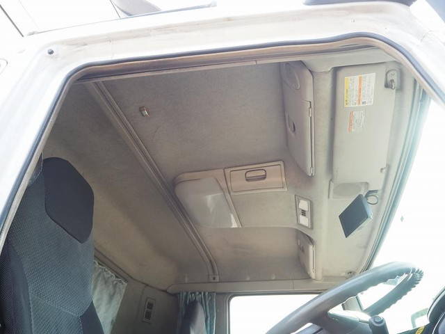 三菱ふそうスーパーグレート回送車大型（10t）[写真36]