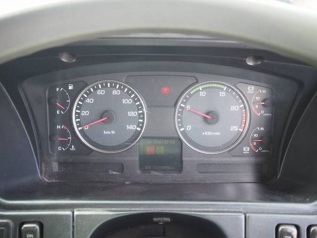 三菱ふそうスーパーグレート回送車大型（10t）[写真39]