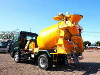 いすゞフォワードミキサー車（コンクリートミキサー）中型（4t）[写真02]